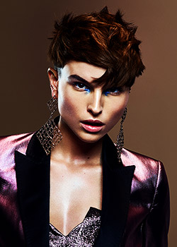 Revistas Pelo by TONI&GUY International Artistic Team